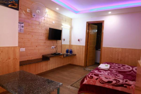 Hotel Rajmahal